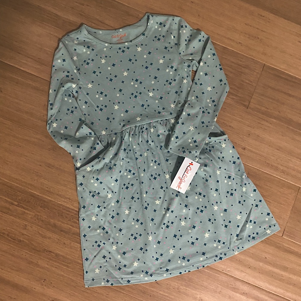 NWT⭐️! Girls Small (6/6x) dress with pockets!